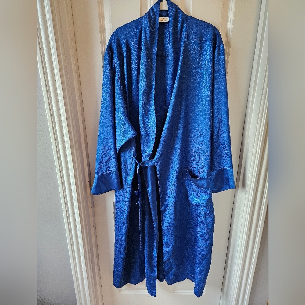 Victoria Secret Gold Label Robe